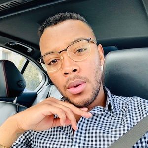 Meet your Posher, Devontae